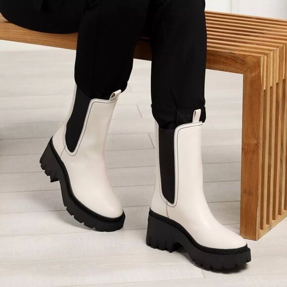 Coach Alexa Leather Bootie in Chalk/Black, New, Size 11 - Picture 2 of 16